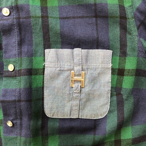 NWT❣️Tommy Hilfiger Button Down Shirt - Picture 7 of 8